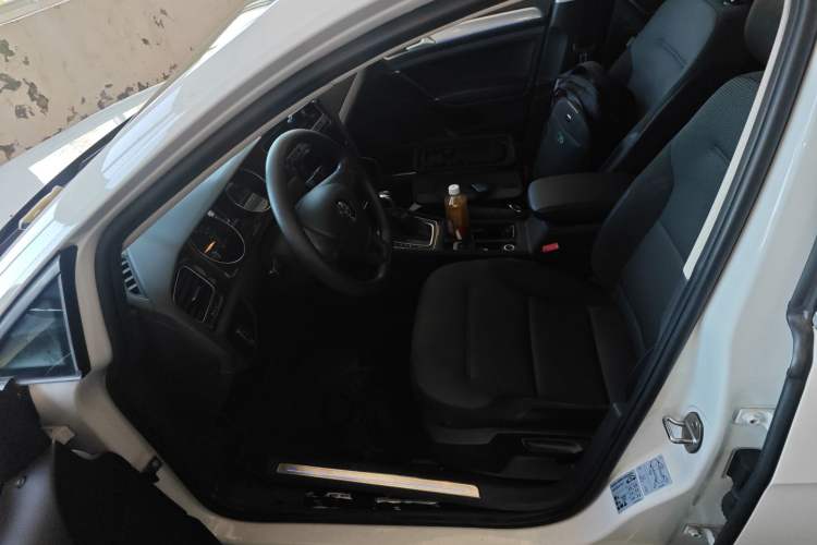 Used Volkswagen Golf Pure Electric 2020 Chari