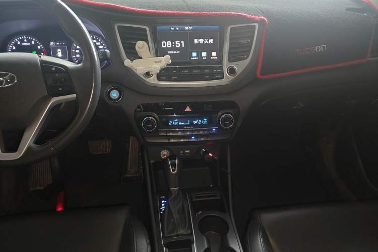 Used Hyundai Tucson 2015 1.6T Dual-Clutch Two-Wheel-Drive Smart Model