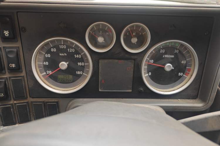 Used Iveco Daily 2014 2.5T-A35 NJ6485AC47Z4