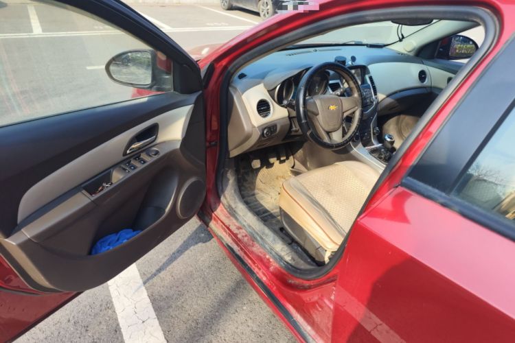 Used Chevrolet Cruze 2015 1.5L Classic SL MT
