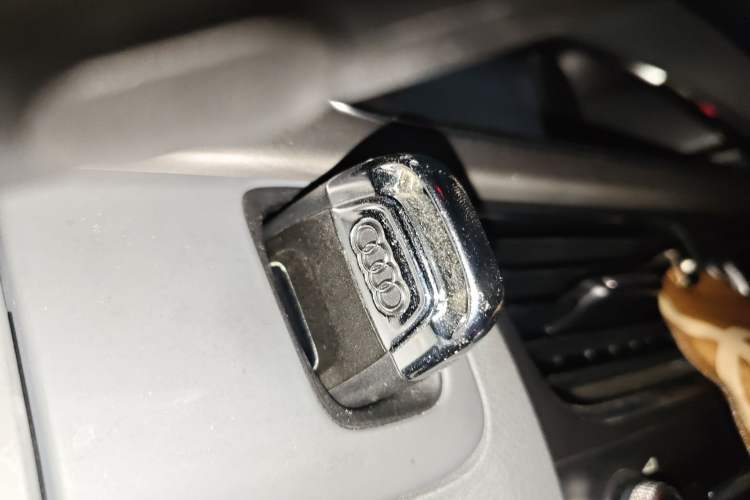 Used Audi A4L 2013 35 TFSI Automatic Standard Model
