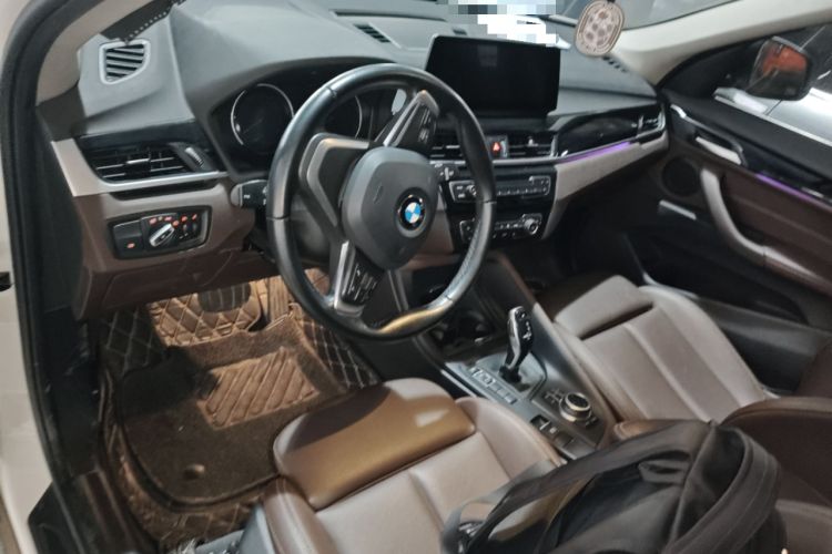 Used BMW X1 2020 sDrive25Li Leading Model Center Console