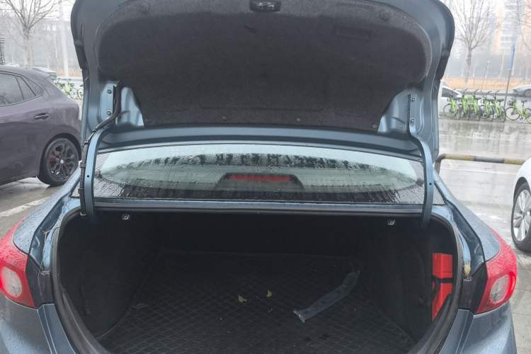 Used Mazda Mazda 3 Axela 2017 Sedan 1.5L Automatic Comfort Model Emission Standard China V