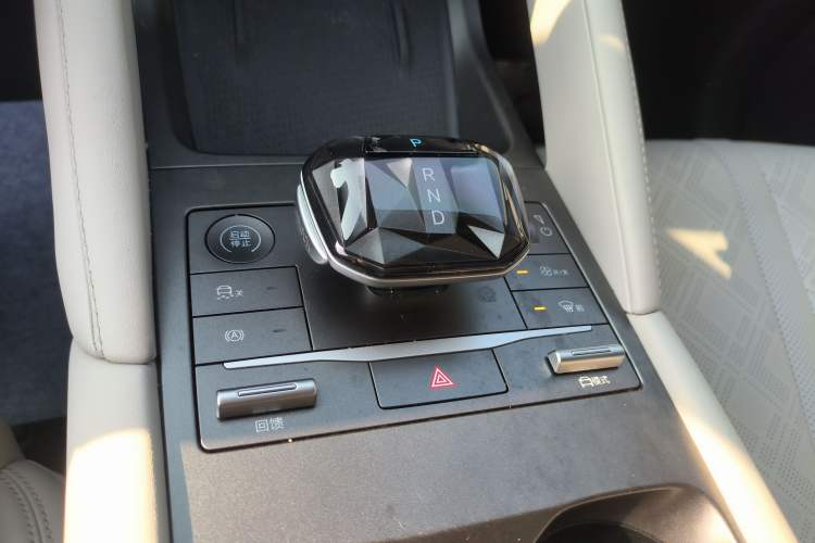 Used BYD Yuan UP 2024 401KM Leading Edition