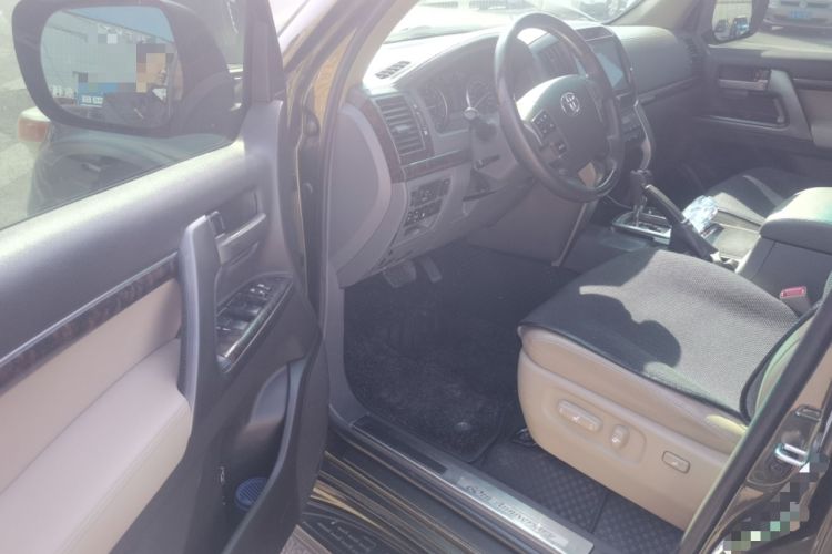 Used Toyota Land Cruiser  Driver Seat