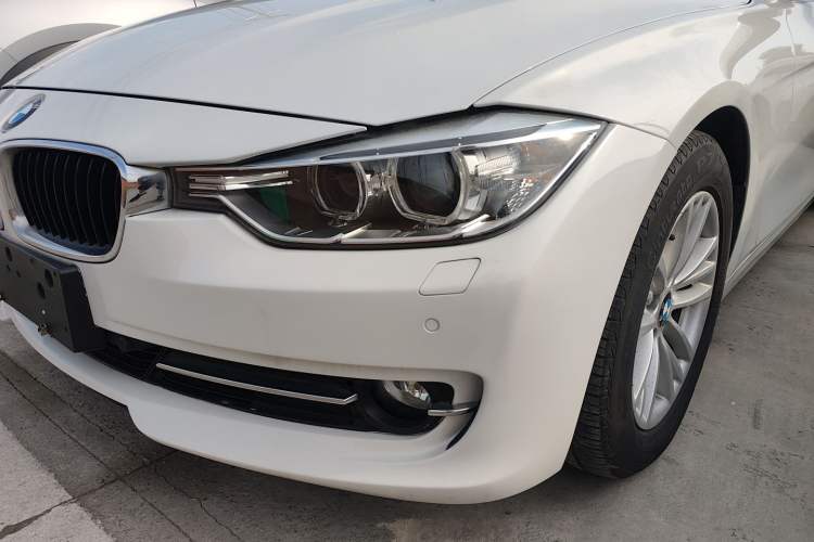 Used BMW 3 Series 2015 320Li Luxury Edition Fashion Model
