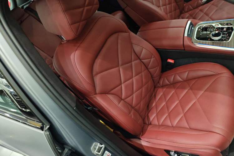 Used BMW X5 2023 xDrive 40Li M Sport Night Edition Package
