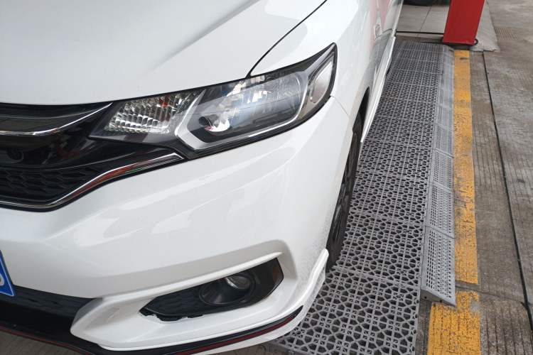 Used Honda Fit 2018 1.5L CVT Trendy Run+ Edition Left Front Headlight