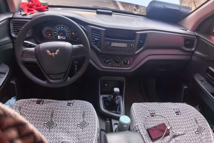 Used Wuling Hongguang V 2019 1.5L Jingqu Version China VI LAR Center Console