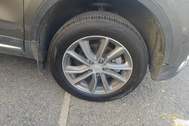 Used Geely Auto Emgrand X7 Sport 2020 1.8TD DCT Two-Wheel Drive Zhiya Model