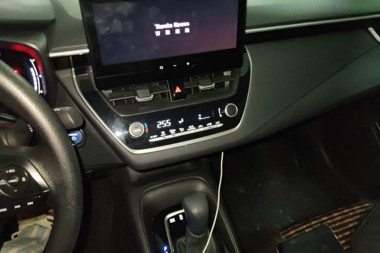 Used Toyota Corolla 2023 1.8L Smart Electric Hybrid Dual-Motor Elite Edition Audio And AC Panel