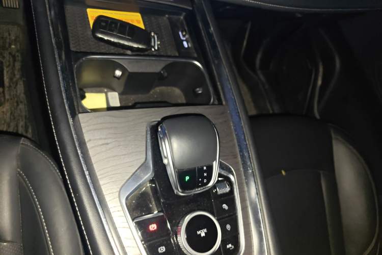 Used Chery Tiggo 8 PRO 2022 390T Two-Wheel Drive Sky Dome Edition 5 Seats Gear Lever