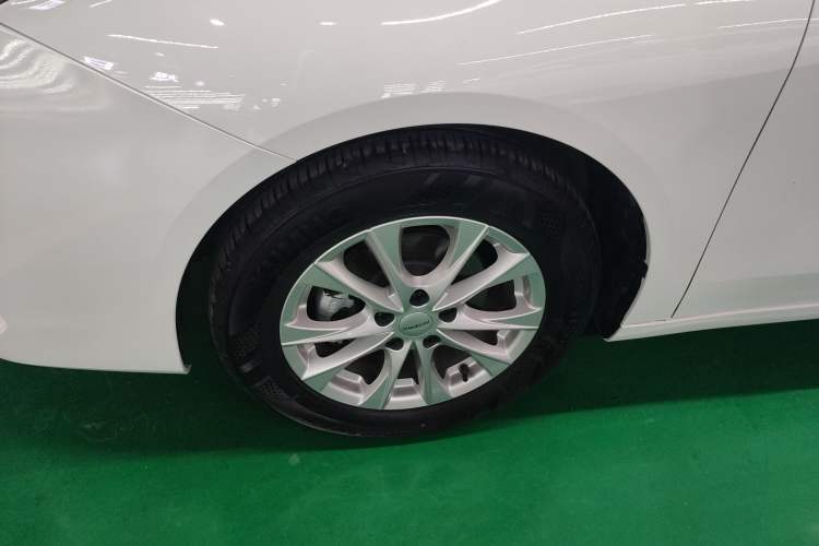 Used Roewe i5 2023 1.5L Manual Comfort Edition