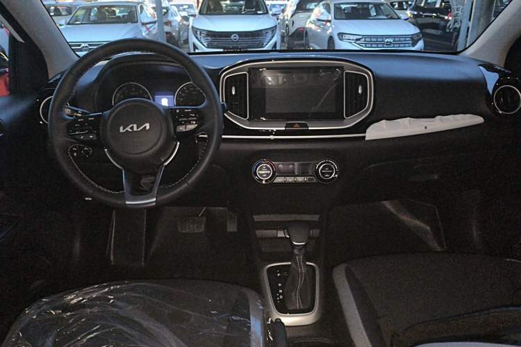 Used Kia kx1 Stonic 2026 Model 1.4L Sunroof Edition
