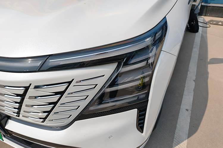 Used CHANGAN CS75 PLUS 2025 4th Generation UItra 2.0T New Blue Whale Smart Intelligent Powertrain Version