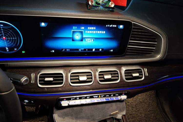 Used Mercedes-Benz GLE 2021 GLE 350 4MATIC Stylish Model Audio And AC Panel