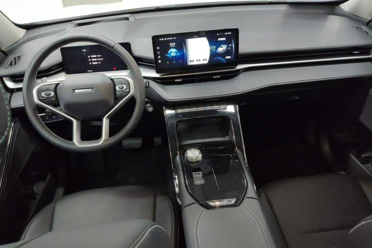 Used Haval H6 2021 3rd Generation 2.0T Automatic Two-Wheel Drive Max Center Console