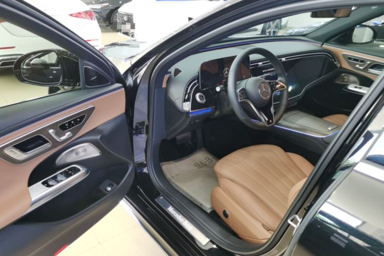 Used Mercedes-Benz E-Class 2024 Facelift E 300 L Luxury Edition