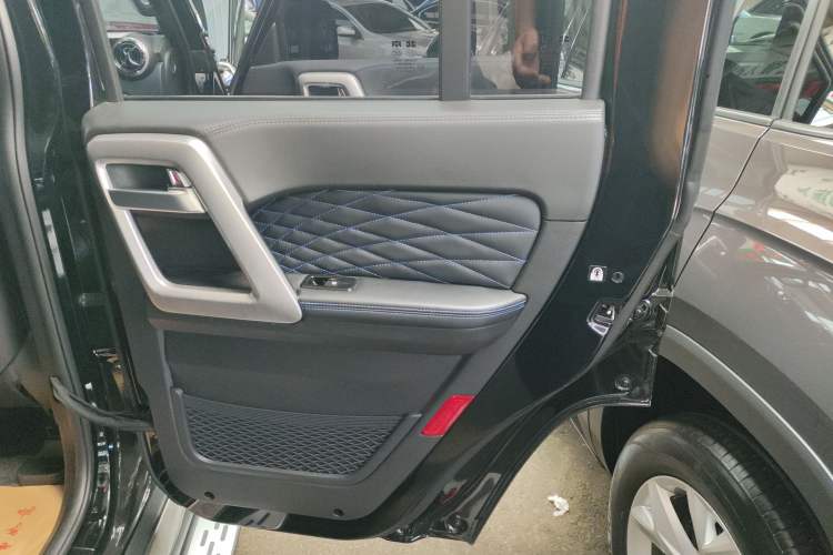 Used BAIC Off-Road BJ40 2024 2.0T Urban Hunter Honor Edition