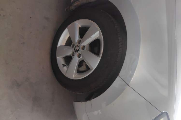 Used Skoda Rapid 2013 1.6L Automatic Smart Selection Model