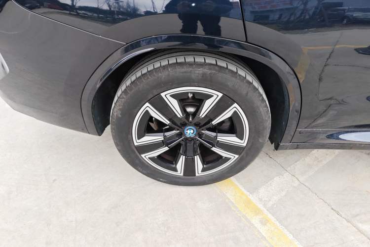 Used BMW iX3 2023 Leading Model