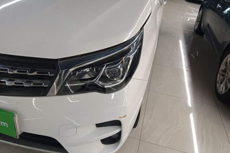 Used Venucia M50V 2017 1.6L XL CVT Luxury Edition