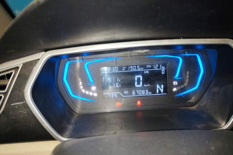 Used Zotye Sesame 2016 E30 Standard Model
