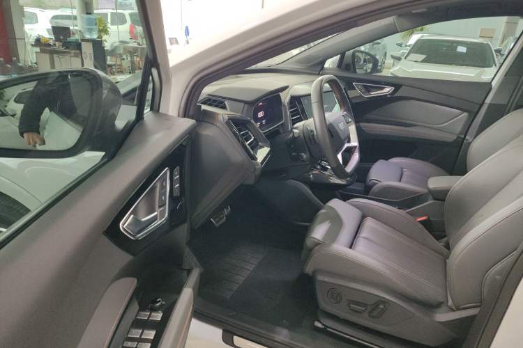 Used Audi Q4 e-tron 2024 40 e-tron Boundary Edition
