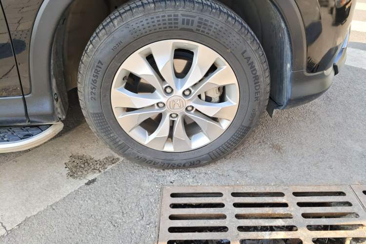 Used Honda CR-V 2013 2.4L two-wheel drive luxury version