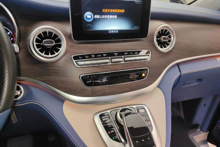 Used Mercedes-Benz V-Class 