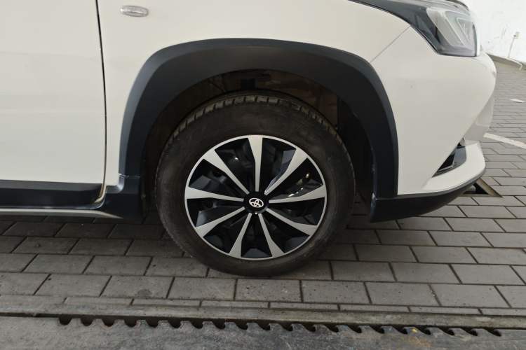 Used Toyota YARiS L Zhi Xuan 2022 X-Trail 1.5L CVT Leading PLUS Edition
