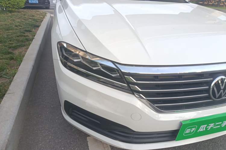 Used Volkswagen Lavida 2021 1.5L Automatic Fashion Edition Right Front Headlight