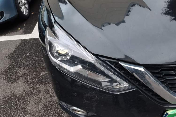 Used Nissan Sylphy 2019 1.6XV CVT Smart Connect Luxury Edition China V Standard Right Front Headlight