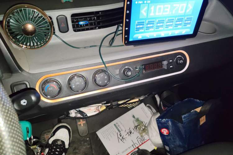 Used Wuling Hongguang MINIEV 2020 Enjoyment Model Lithium Iron Phosphate Audio And AC Panel