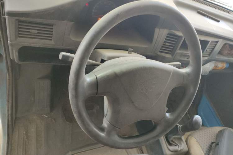 Used Wuling Zhiguang 2013 1.0L Practical Version