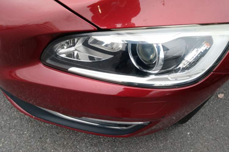 Used Volvo V60 2015 T5 Zhiya Edition
