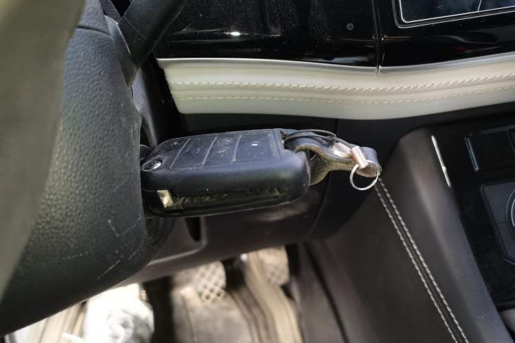 Used Jetta VS5 2023 280TSI Manual Entry-Level Model Vehicle Key