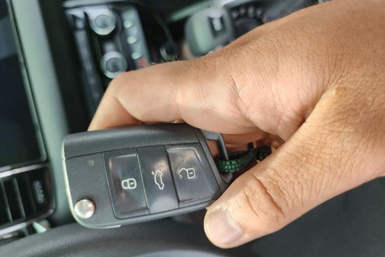 Used Skoda Karoq 2019 TSI280 Smart Drive Elite Edition China V Standard Vehicle Key