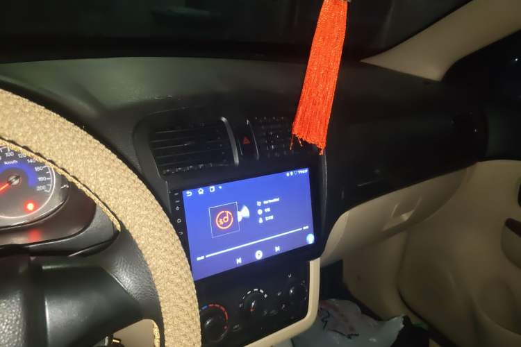 Used Dongfeng Fengon 2013 1.5L Manual Deluxe Model DK15 Audio And AC Panel