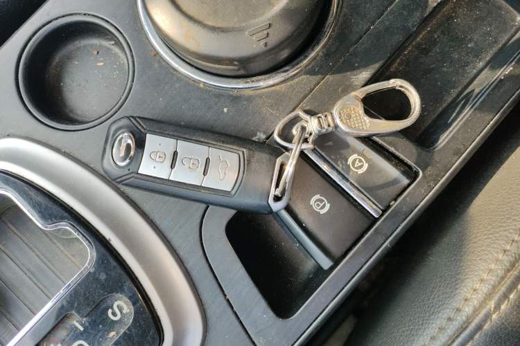 Used GAC Trumpchi GS5 2014 2.0L Automatic Two-Wheel Drive Anniversary Value Edition
