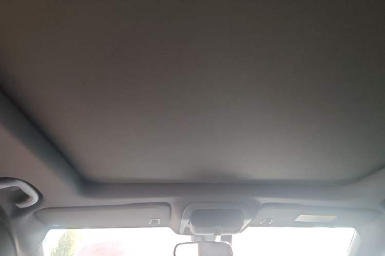 Used Cadillac XT4 2018 28T Two-Wheel Drive Leading Version
