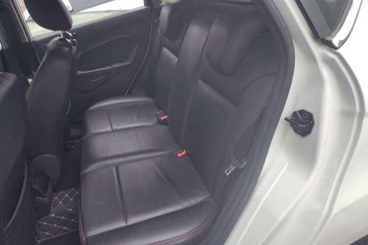 Used Ford Fiesta 2013 Hatchback 1.5L Automatic Fashion Edition