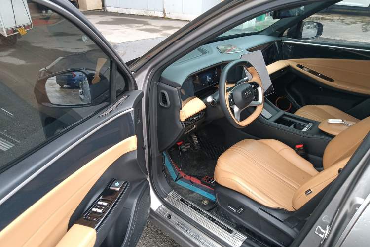 Used Geely Galaxy L7 2023 1.5T 115 km PLUS Driver Seat