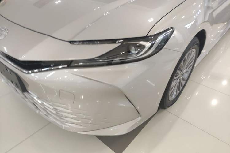 Used Toyota Camry 2026 Model 2.0E Elite Edition
