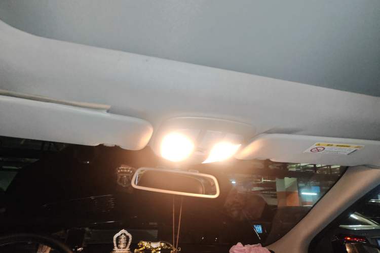 Used Mercedes-Benz R-Class 2017 R 320 4MATIC Business Edition Prestige Model
