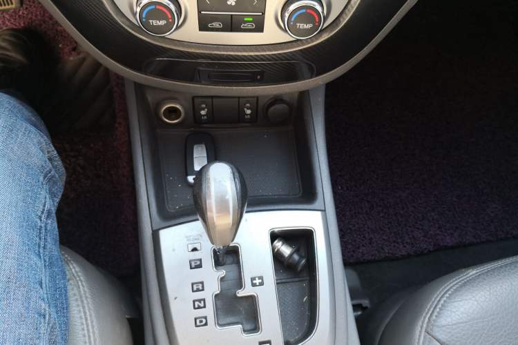 Used Hyundai Santa Fe Classic 2012 2.4 Ultimate Edition 7-Seater Four-Wheel Drive
