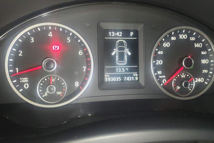 Used Volkswagen Tiguan 2012 2.0 TSI Automatic All-Wheel Drive Flagship Edition
