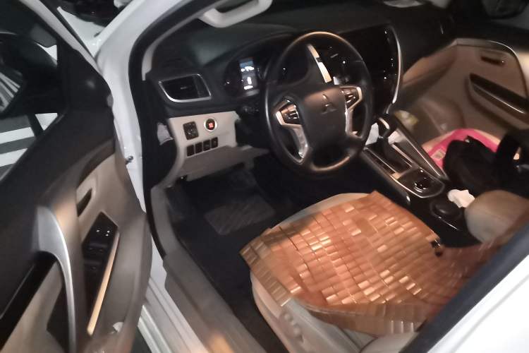 Used Mitsubishi Pajero 2019 3.0L Automatic Standard Edition
