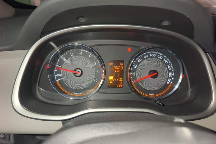 Used Chevrolet Sail 2015 Sail 3 1.3L Manual Ideal Edition Odometer Close Up