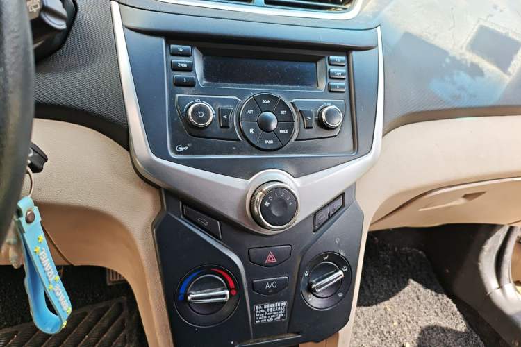 Used Chery Fengyun 2 2013 Hatchback 1.5L Manual Ruiyi Edition
